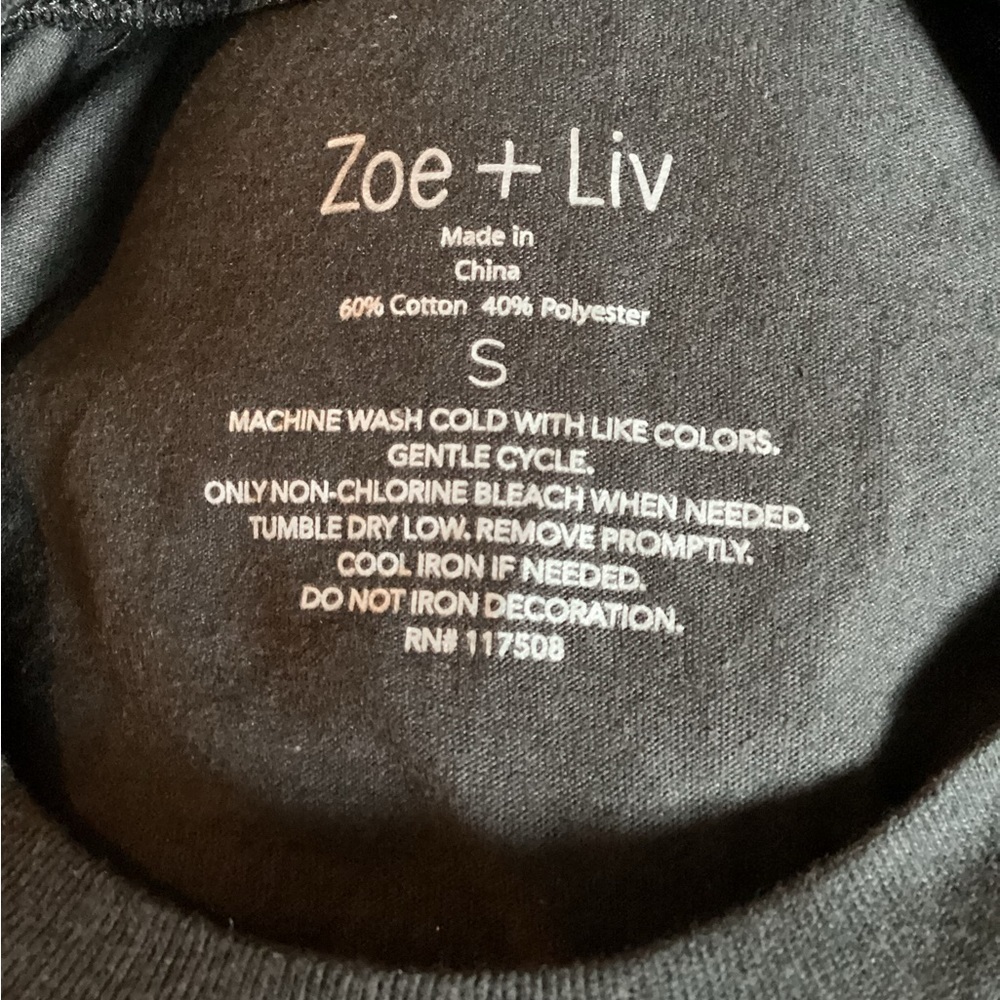 NWT Zoe + Liv Size S Black‎ Santa T-shirt - Picture 2 of 4